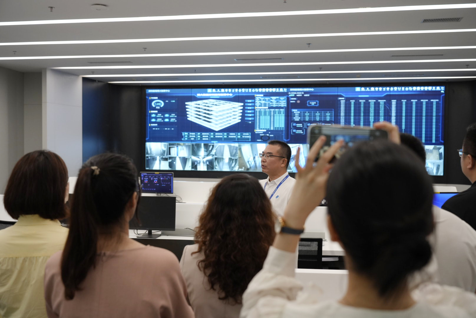 92050543.jpg 92050543.jpg